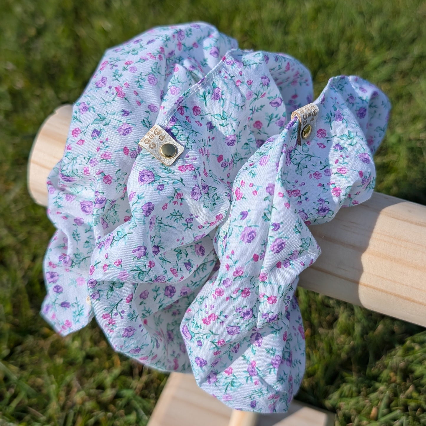 Chouchou fleuri violet