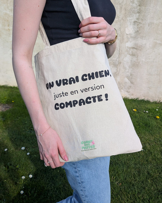 Tote Bag – "Un vrai chien, juste en version compacte" 👜🐶